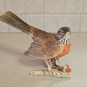 Vintage Gawantka Kaiser "Robin" Porcelain Figurine